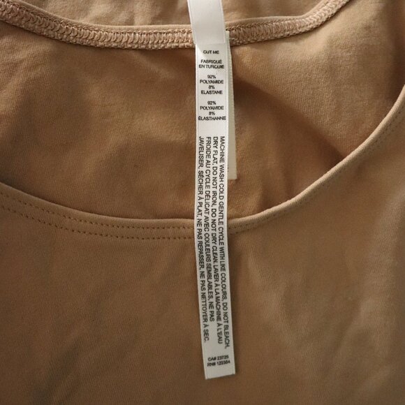 Aritzia Women's Sz M/L Tan Sleeveless Cami Stretch Crew Scoop Casual Tank Top - Picture 8 of 9